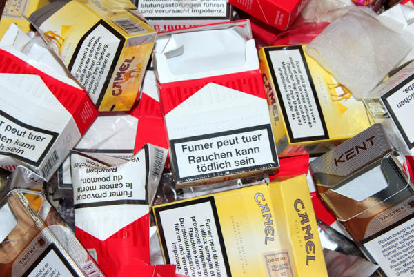 64letý muž z Ostravy si chtěl přilepšit k důchodu prodejem nelegálních cigaret