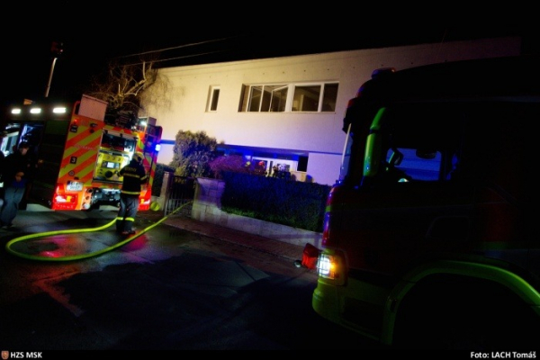 V Ostravě-Třebovicích došlo v rodinném domku k požáru sauny