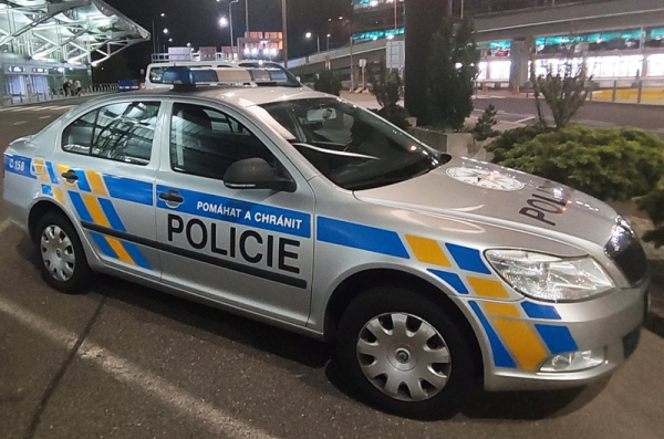 Policejní kontrola odhalila v jedné firmě na Ostravsku čtrnáct nelegálně pracujících cizinců
