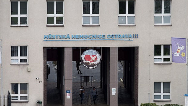 Ortopedie Městské nemocnice Ostrava musela kvůli koronaviru odložit stovky operací