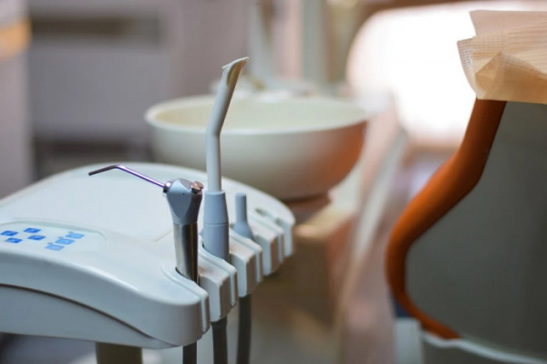 Nedostatek zubařů v Moravskoslezském kraji pomůže řešit nový studijní obor