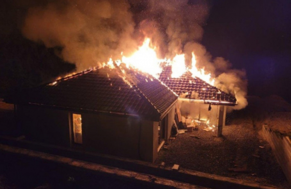 Škody za šest milionů korun způsobil požár novostavby rodinného domu v Orlové na Karvinsku