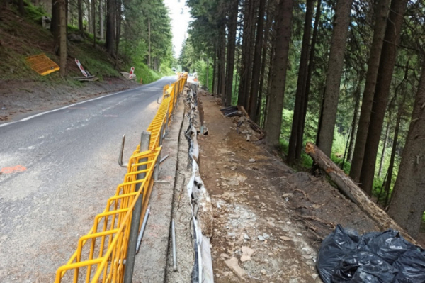Rekonstrukce silnice na Praděd pokračuje, všechna omezení skončí první říjnový týden