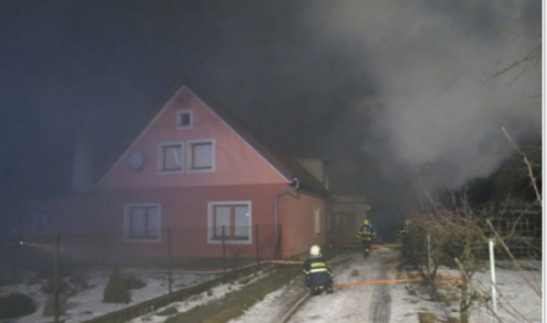 Dva požáry v rodinných domcích na Frýdecko-Místecku kvůli topení